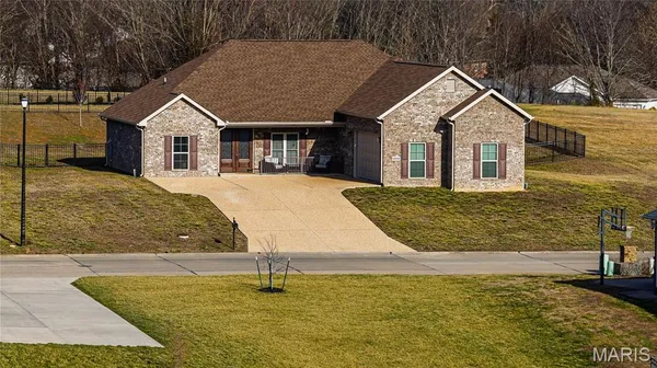 $532,000 | 1656 Warren Lake Drive, Jackson, MO 63755