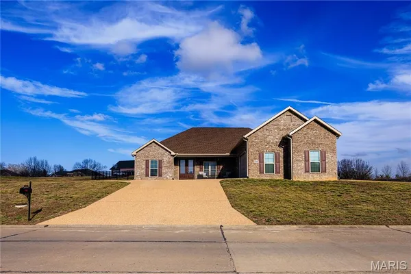 $529,000 | 1656 Warren Lake Drive, Jackson, MO 63755