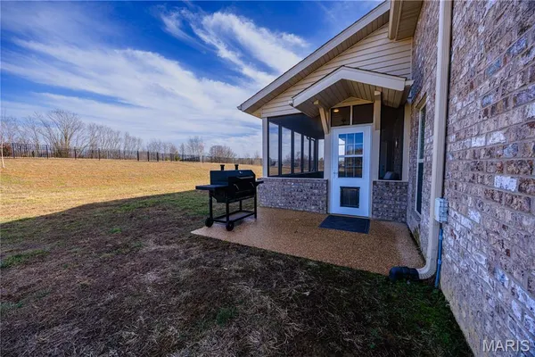 $529,000 | 1656 Warren Lake Drive, Jackson, MO 63755