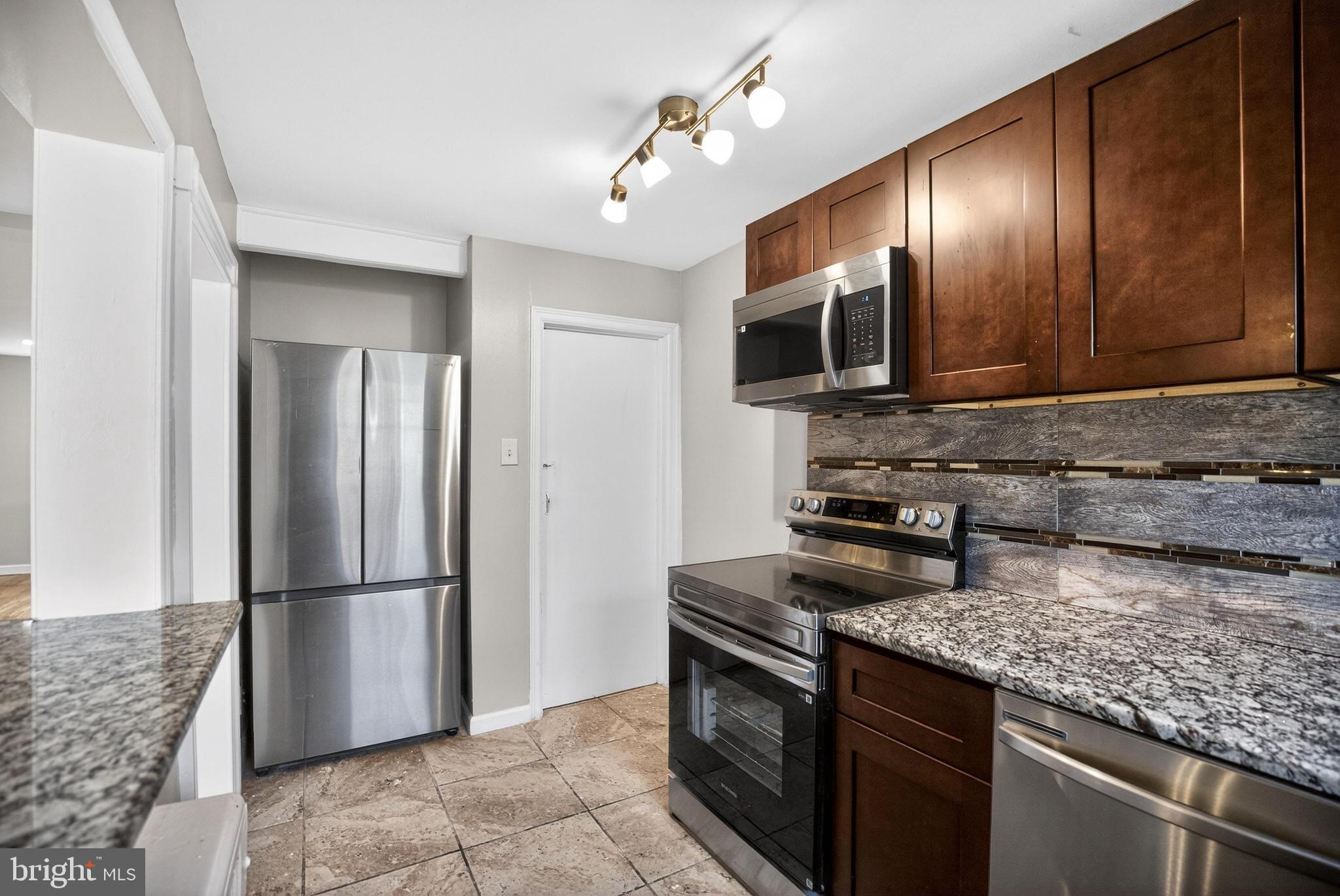 7431 Drexel Road Philadelphia, PA 19151 - Photo 15 of 30 Gallery Image 15