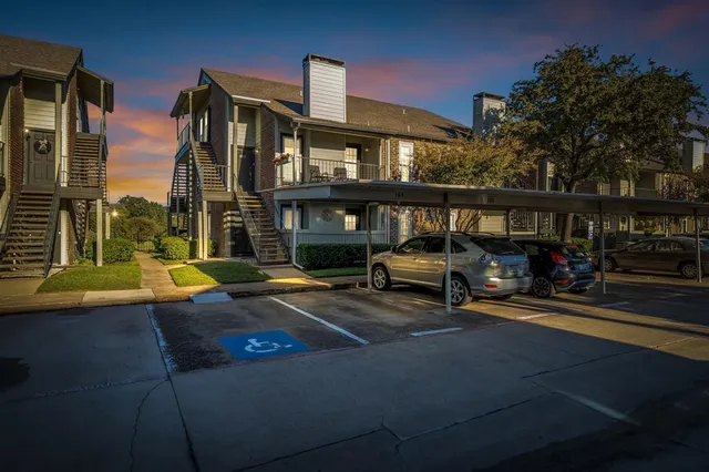 $169,900 | 5981 Arapaho Road, Unit 1307, Dallas, TX 75248