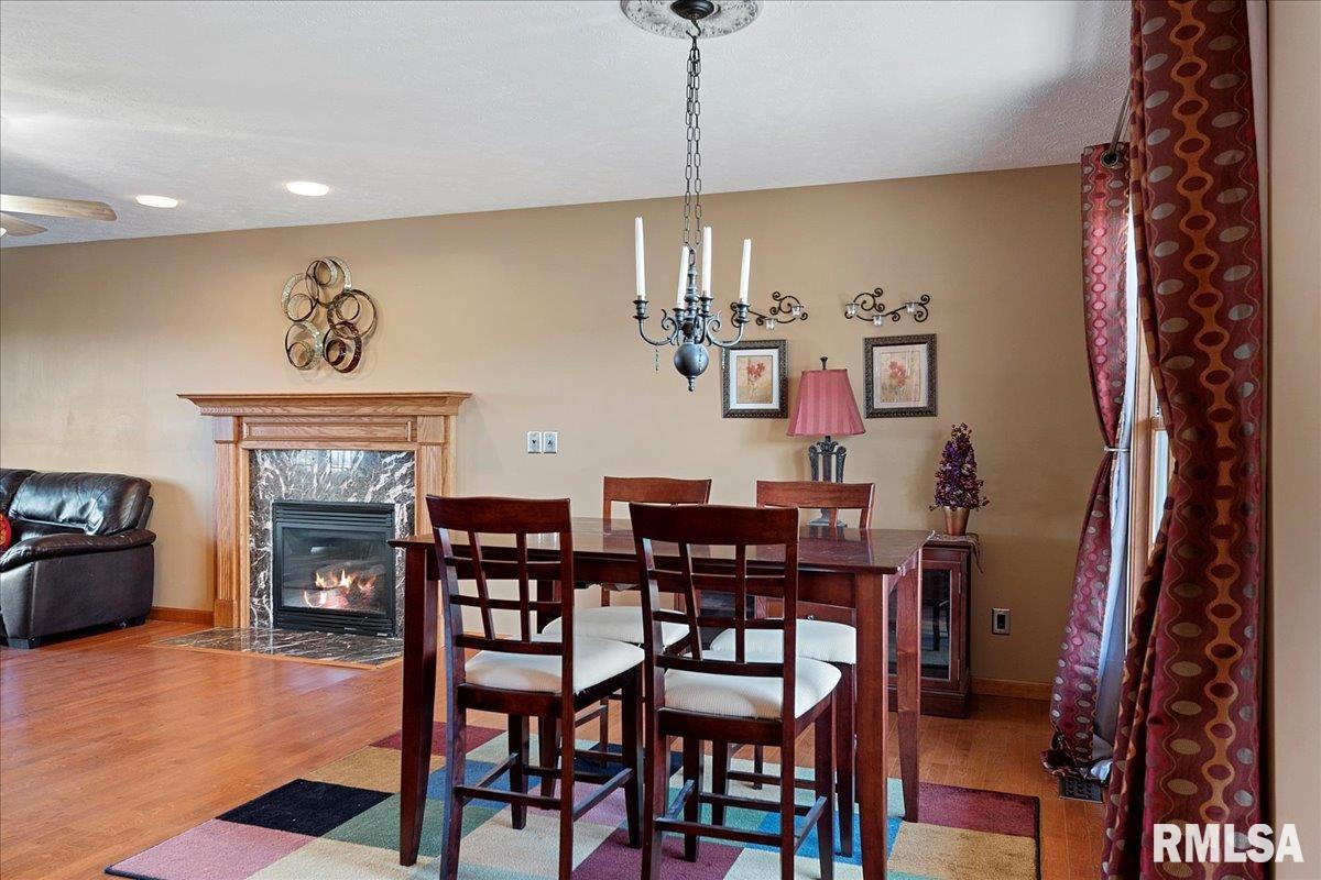 5413 Turnstone Road Springfield, IL 62711 - Photo 3 of 51