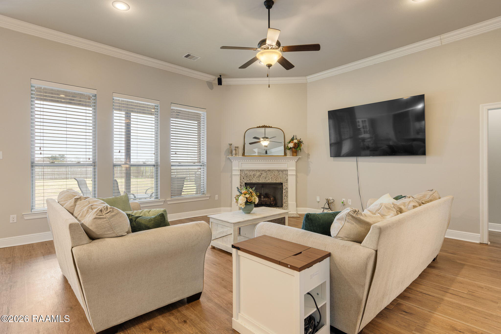Room for oversized furniture