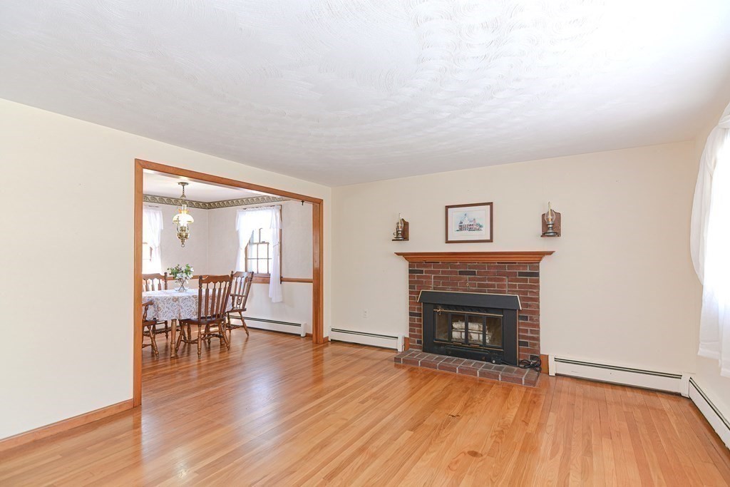 6 Brady Road Westborough, MA 01581 - Photo 3 of 32 Gallery Image 3