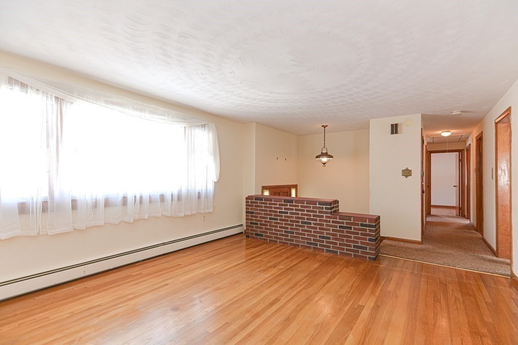6 Brady Road Westborough, MA 01581 - Photo 5 of 32 Gallery Image 5