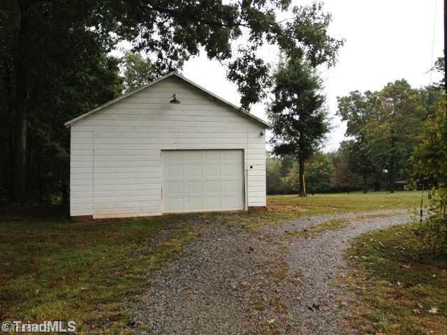 1362 Robert Beck Road Lexington, NC 27292 - Photo 3 of 8 Workshop.
