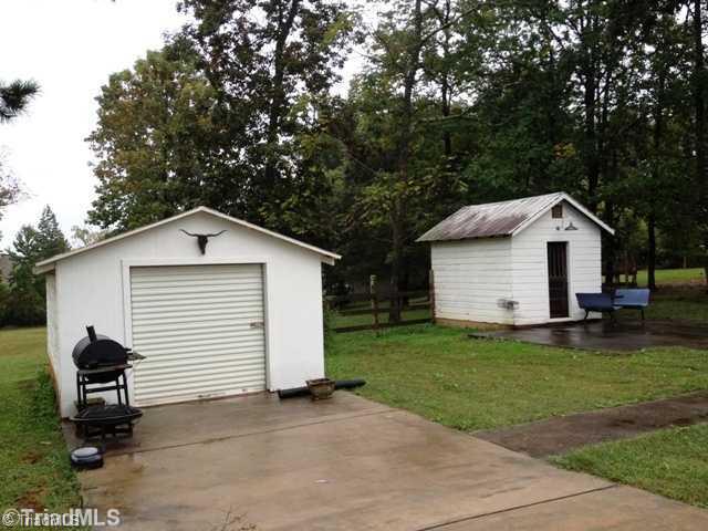 1362 Robert Beck Road Lexington, NC 27292 - Photo 4 of 8 Storage.