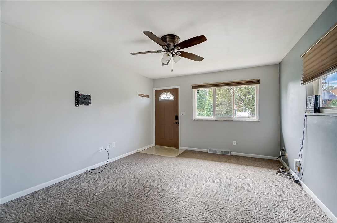 1645 Brownleigh Road Dayton, OH 45429 - Photo 6 of 40