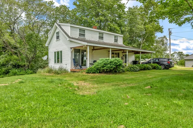 $365,000 | 350 Cushing Road, Cushing, ME 04563