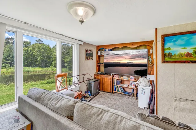 $365,000 | 350 Cushing Road, Cushing, ME 04563