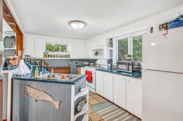 $365,000 | 350 Cushing Road, Cushing, ME 04563