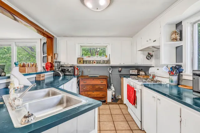 $365,000 | 350 Cushing Road, Cushing, ME 04563