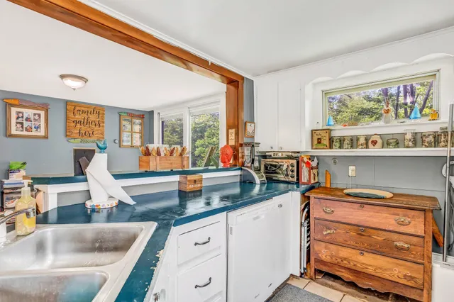 $365,000 | 350 Cushing Road, Cushing, ME 04563