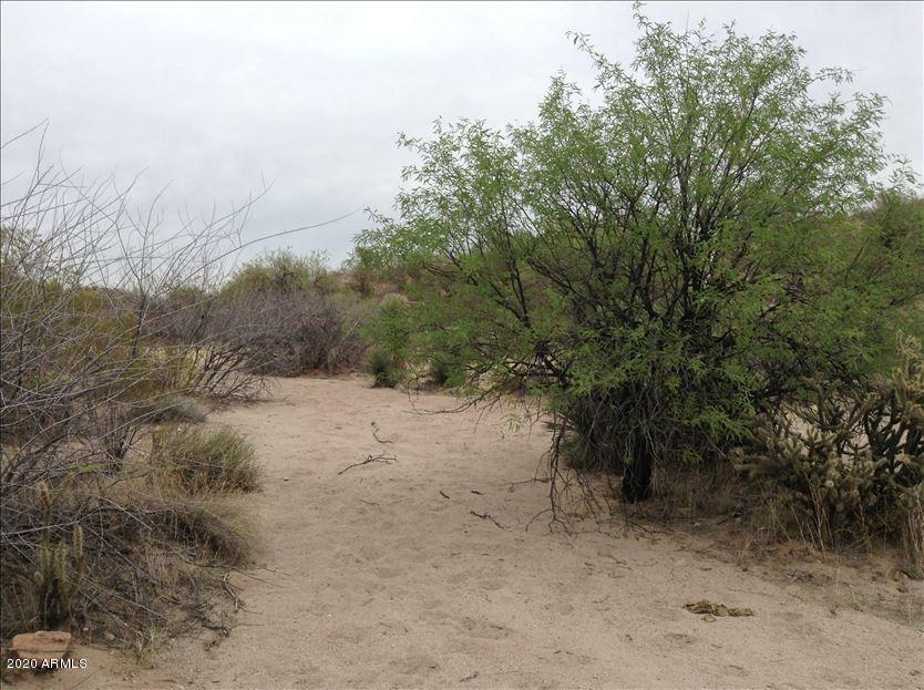 435 Stonehedge Ranch Road Wickenburg, AZ 85390 - Photo 3 of 21 vcm_s_kf_repr_834x623