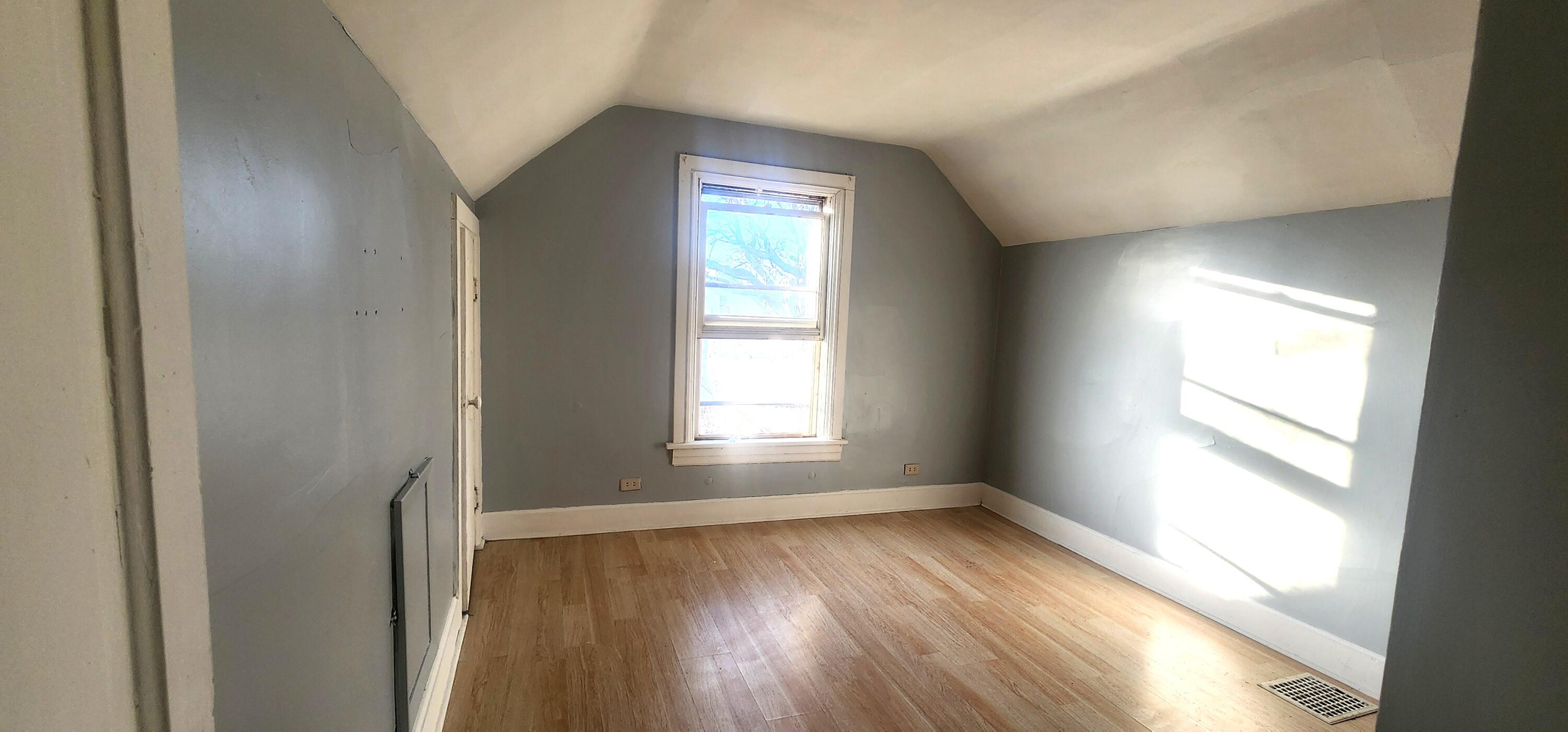 1640 Boyd Avenue Racine, WI 53405 - Photo 8 of 15 Bedroom2-Upper