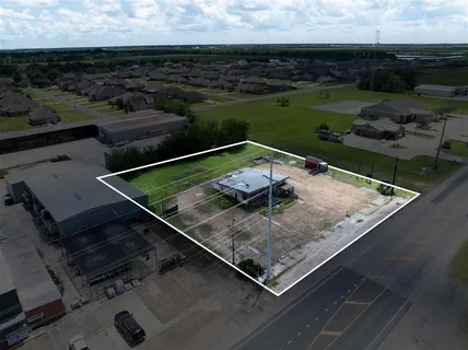 $124,900 | 109 Highway 90, Iowa, LA 70647