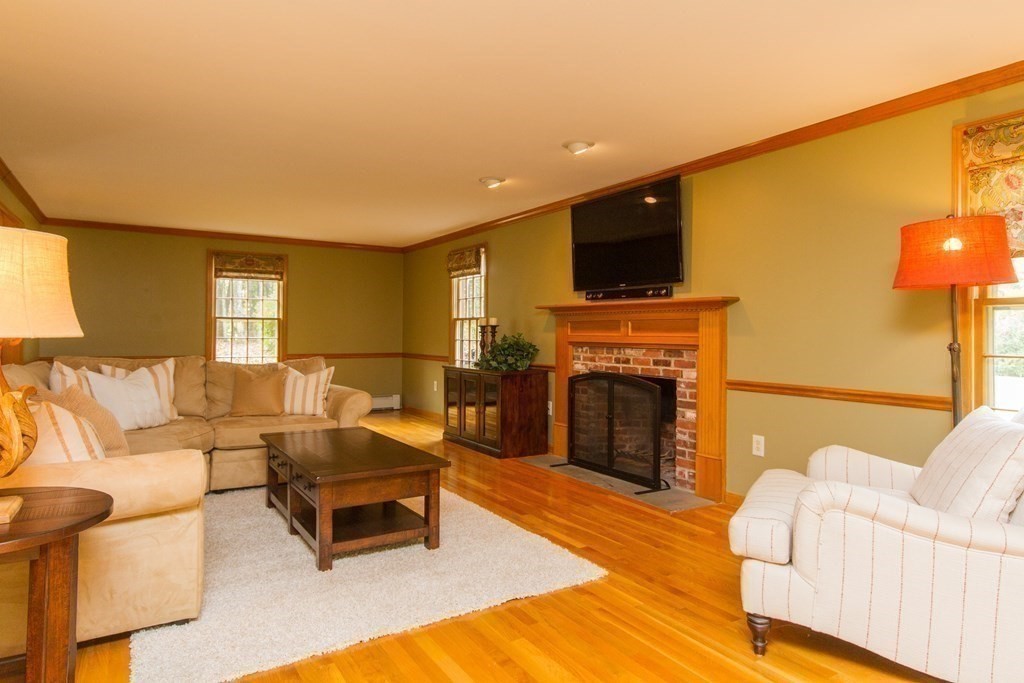 34 New Pond Road Groton, MA 01450 - Photo 6 of 25 Gallery Image 6