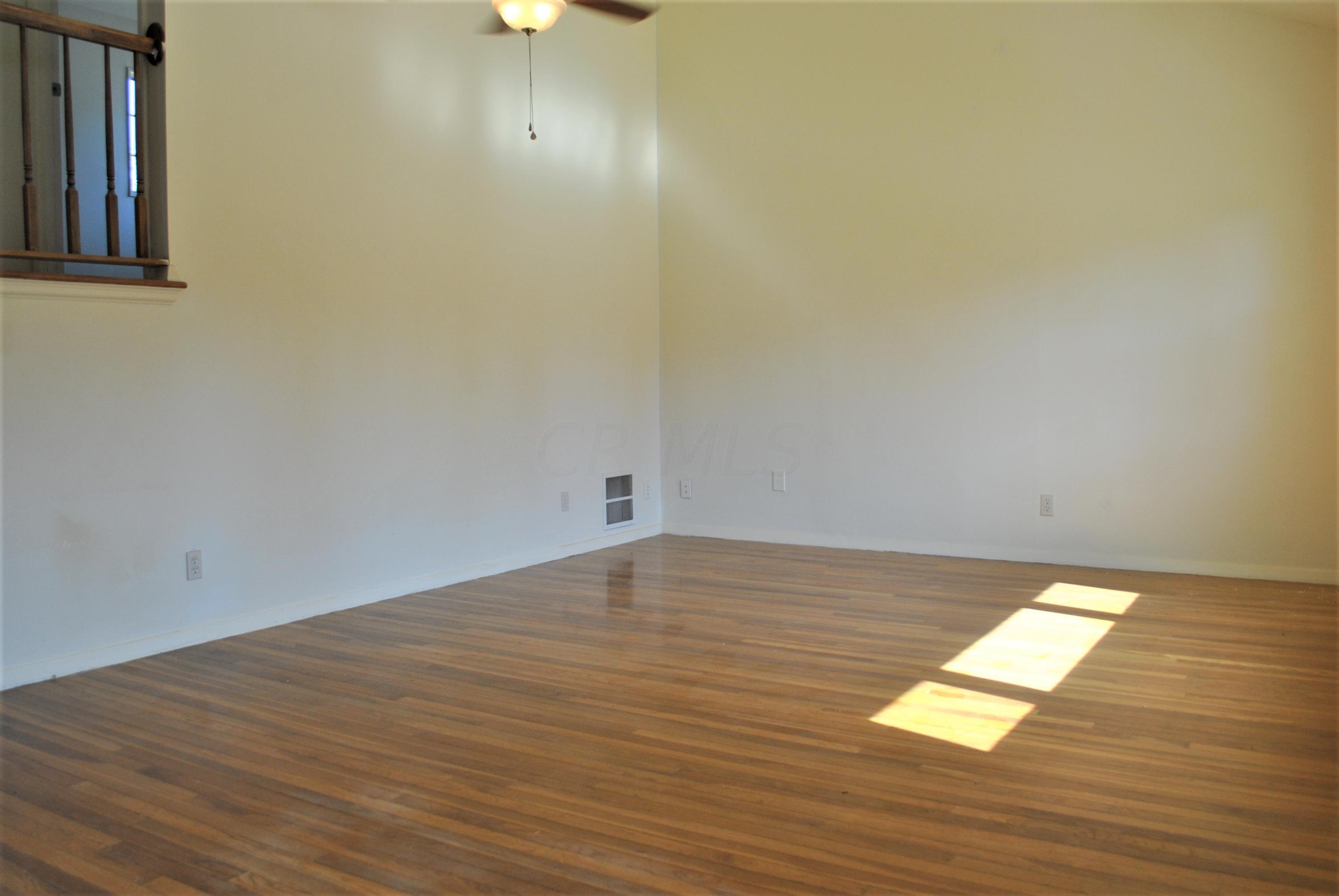 443 Ross Road Whitehall, OH 43213 - Photo 13 of 23
