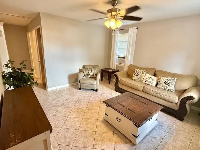 $1,900 | 228 Annex Street, Destrehan, LA 70047