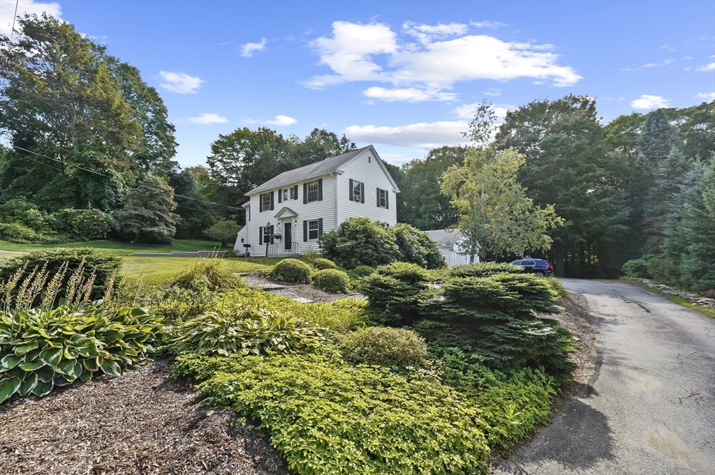 48 Appleton Road Auburn, MA 01501 - Photo 3 of 31 Gallery Image 3