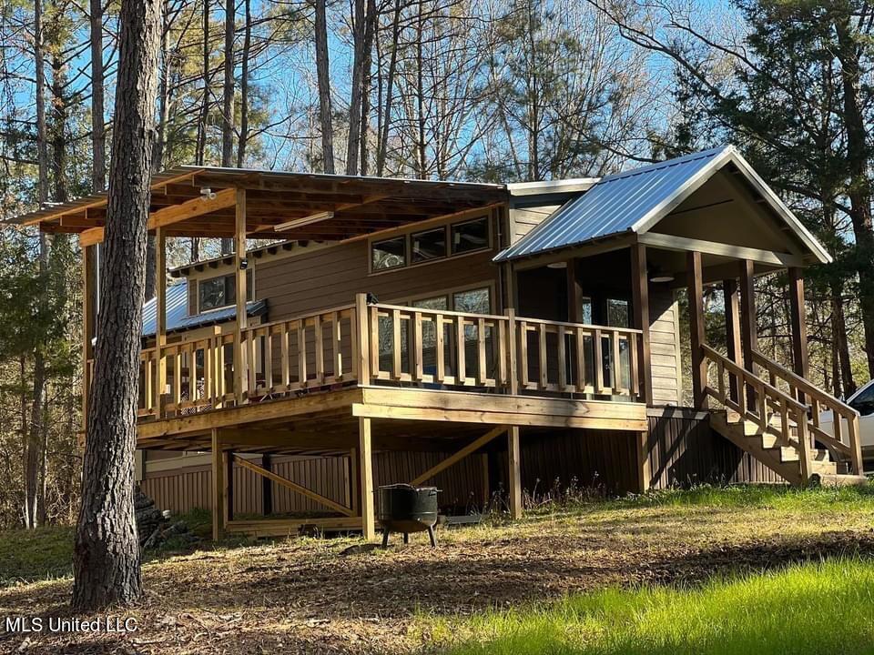 3153 New Zion Road Utica, MS 39175 - Photo 1 of 50 Cabin