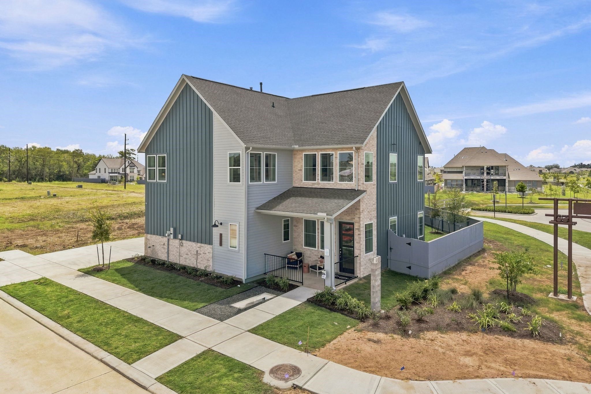 32462 Vly Redstem Way Fulshear, TX 77441 - Photo 1 of 35 Gallery Image 1