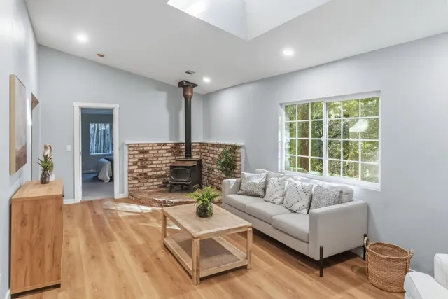 $1,189,000 | 831 Hillcrest Drive, Felton, CA 95018