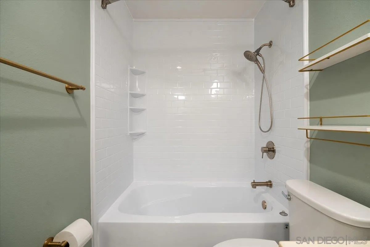 6029 Rancho Mission Road, Unit 201 San Diego, CA 92108 - Photo 6 of 29