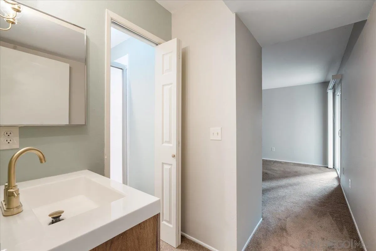 6029 Rancho Mission Road, Unit 201 San Diego, CA 92108 - Photo 9 of 29