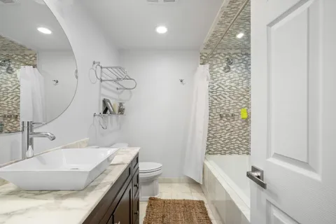 $425,000 | 814 Kendall Lane, Unit 3C, Lake Geneva, WI 53147