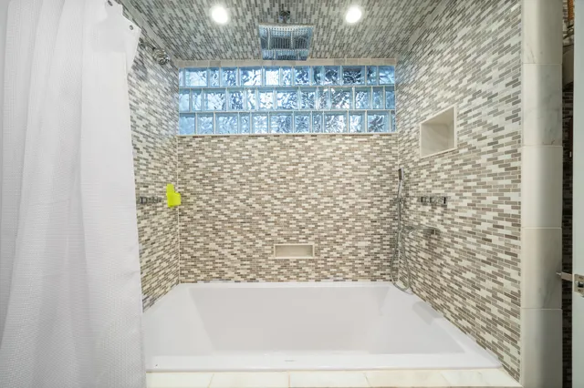 $425,000 | 814 Kendall Lane, Unit 3C, Lake Geneva, WI 53147