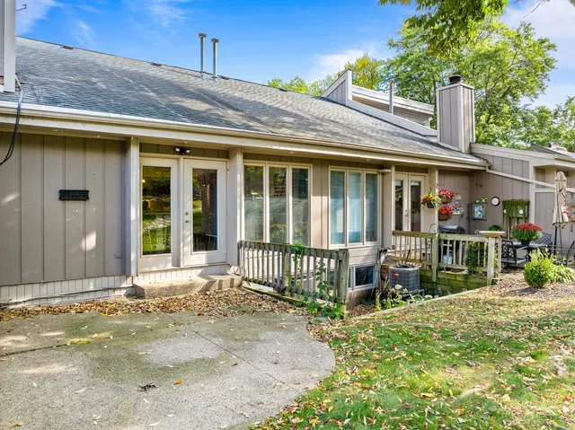 $425,000 | 814 Kendall Lane, Unit 3C, Lake Geneva, WI 53147