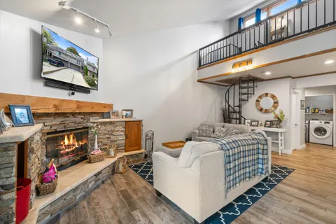 $425,000 | 814 Kendall Lane, Unit 3C, Lake Geneva, WI 53147