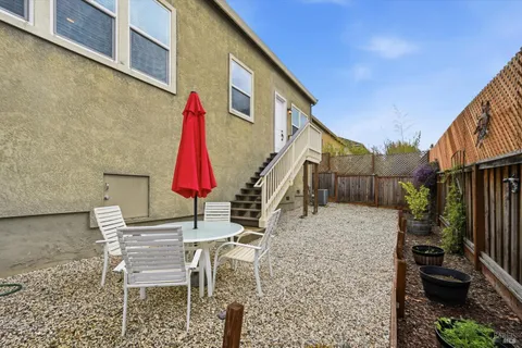 $799,000 | 2017 Verbena Drive, Santa Rosa, CA 95404