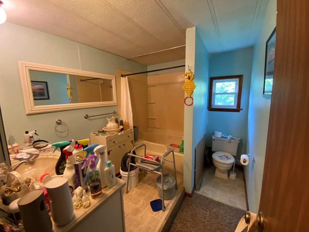 5197 Georgetown Road Franklin, PA 16323 - Photo 21 of 24 a view of a room with gym equipment