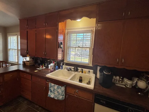 $2,000 | 603 Fulton Street, Fredericksburg, TX 78624