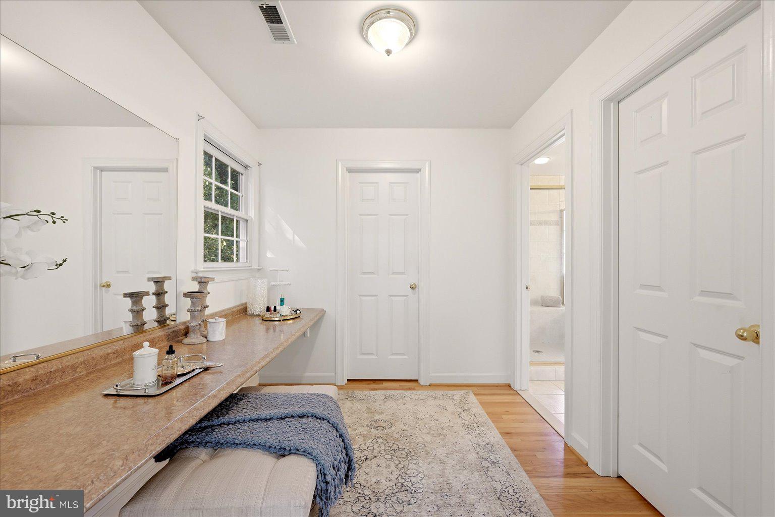 8711 Seven Locks Road Bethesda, MD 20817 - Photo 36 of 76 Gallery Image 36