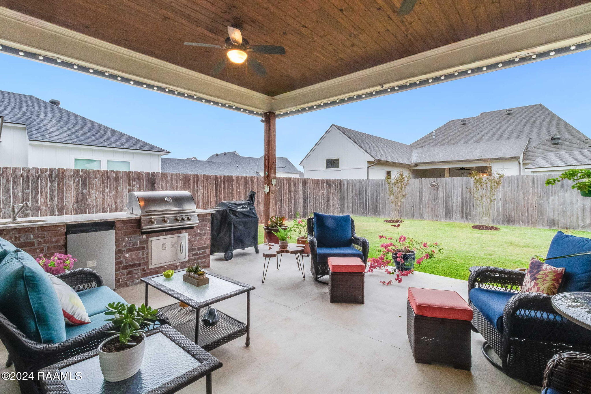 205 Old Rd Drive Broussard, LA 70518 - Photo 21 of 26 21-web-or-mls-205 Old Rd Drive-18