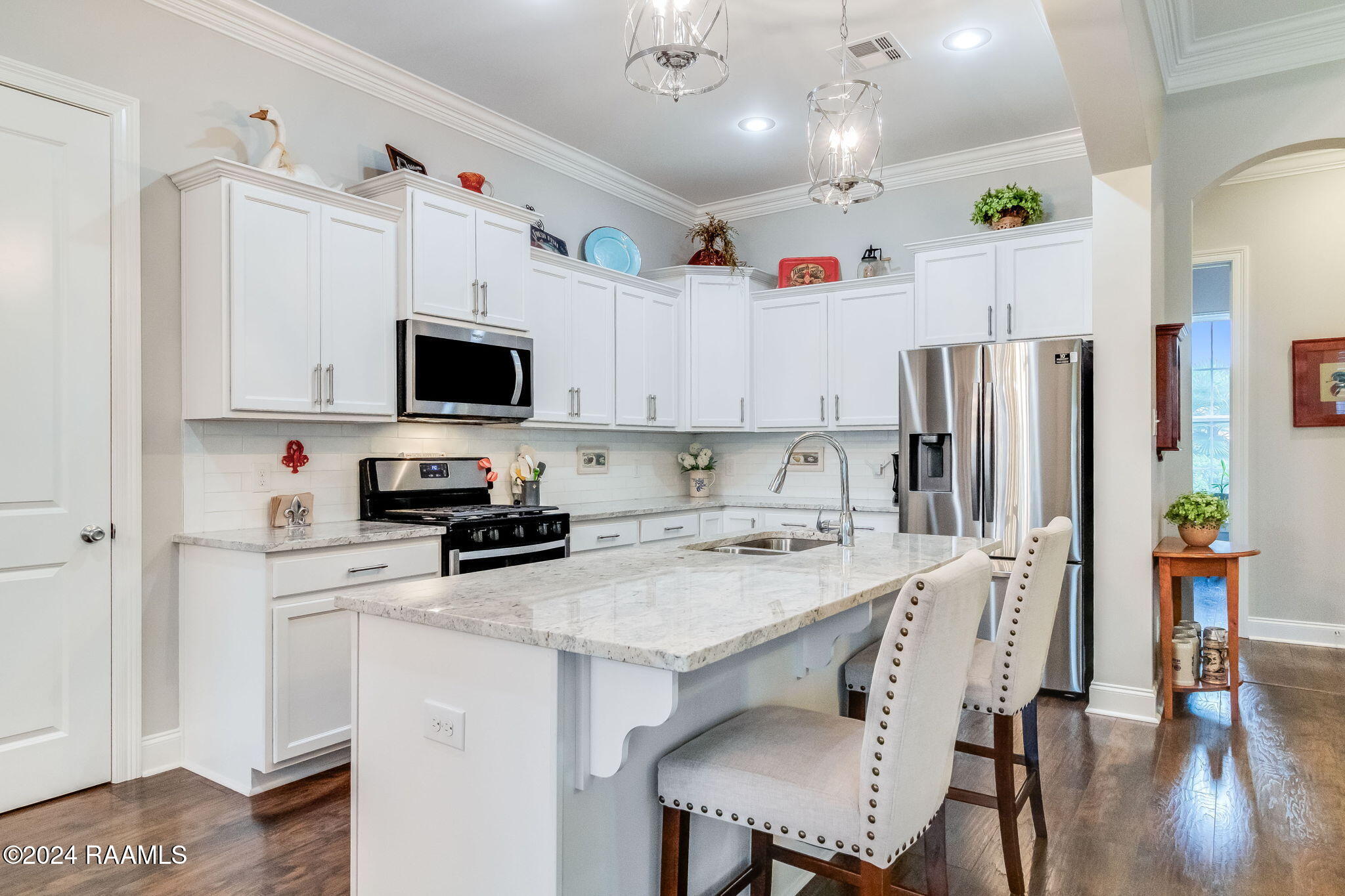 205 Old Rd Drive Broussard, LA 70518 - Photo 7 of 26 7-web-or-mls-205 Old Rd Drive-7