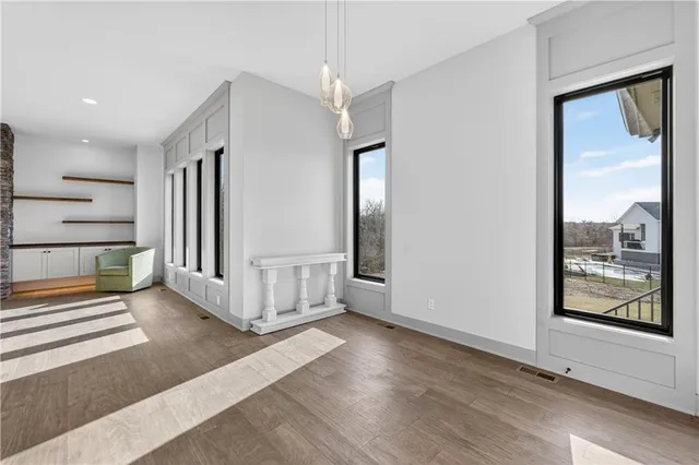 $599,950 | 2704 Northeast Amanda Lane, Blue Springs, MO 64029