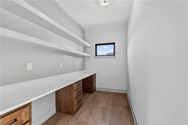 $599,950 | 2704 Northeast Amanda Lane, Blue Springs, MO 64029