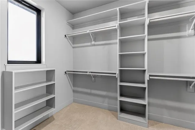 $599,950 | 2704 Northeast Amanda Lane, Blue Springs, MO 64029