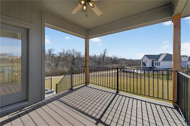 $599,950 | 2704 Northeast Amanda Lane, Blue Springs, MO 64029