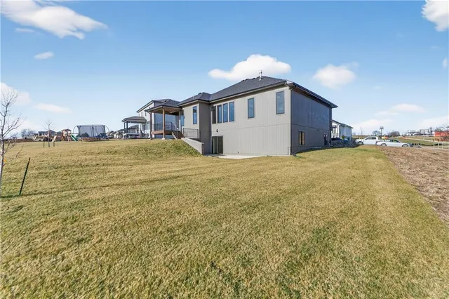 $599,950 | 2704 Northeast Amanda Lane, Blue Springs, MO 64029