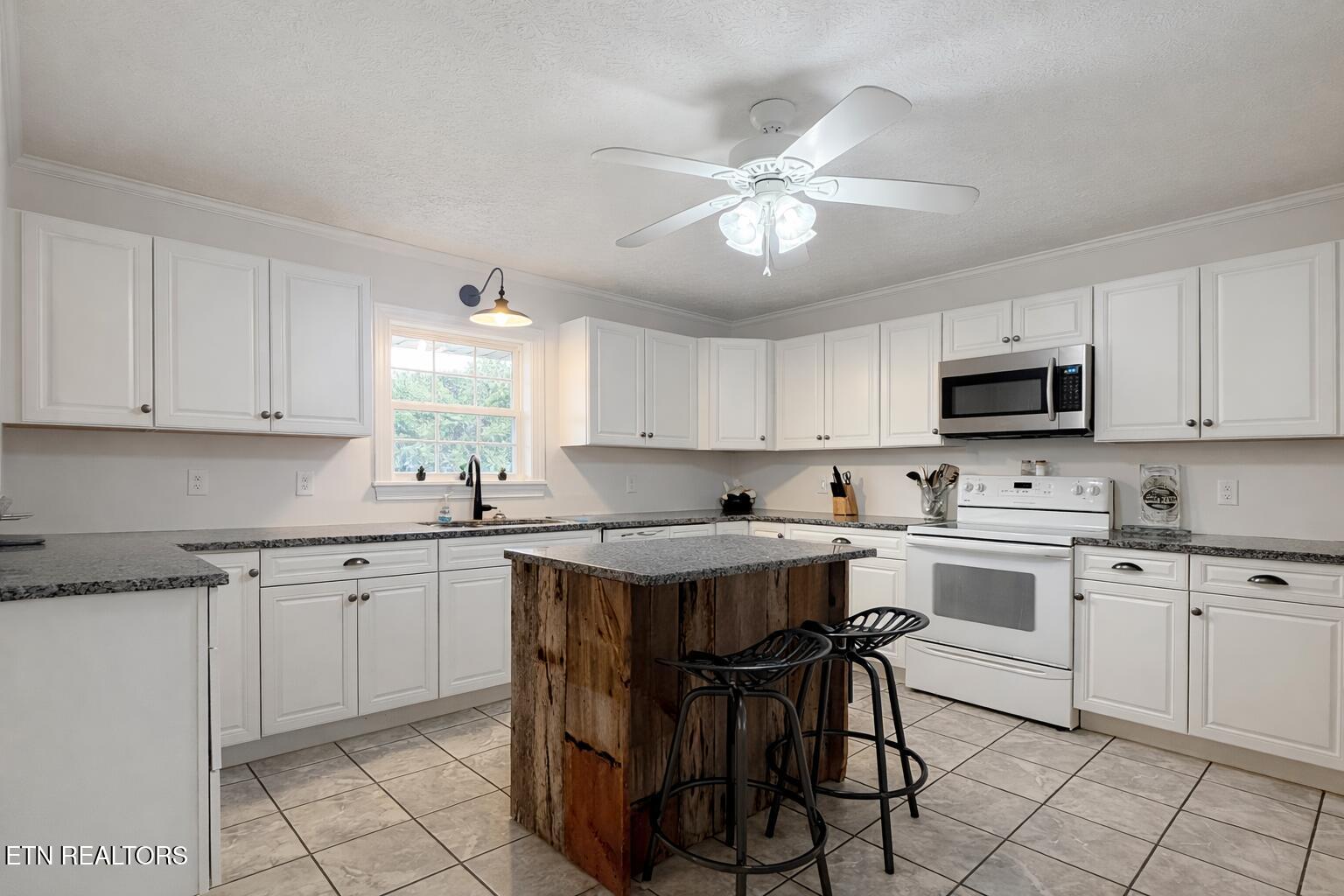 1680 Doc Loy Road Grandview, TN 37337 - Photo 3 of 21 A6F967F0-A934-4145-A017-1A384980798F