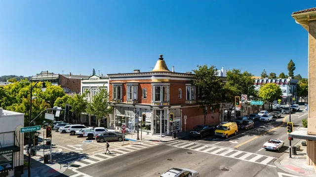 a car parked in front of a building