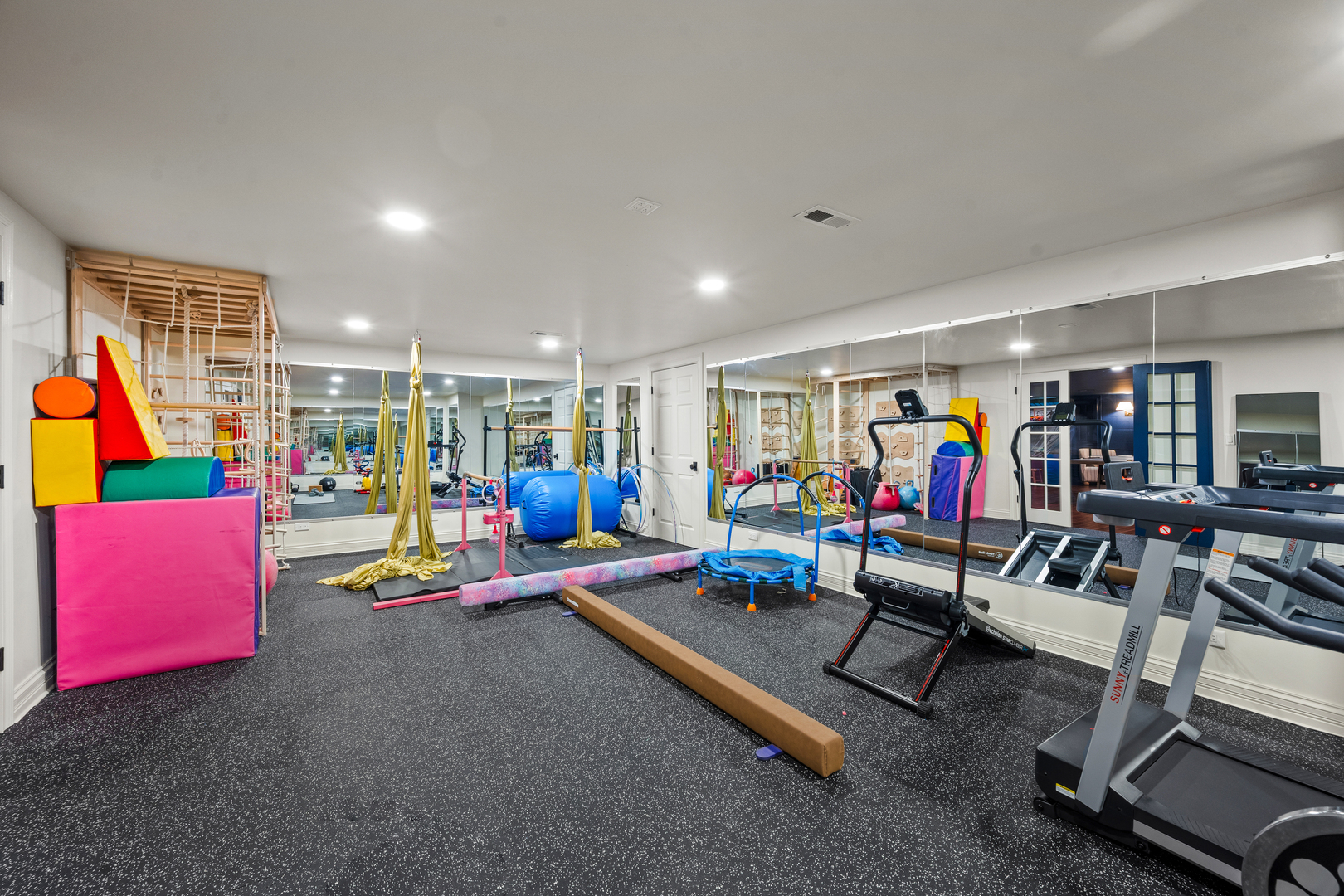 1230 Conway Road Lake Forest, IL 60045 - Photo 52 of 78 a view of a room with gym equipment