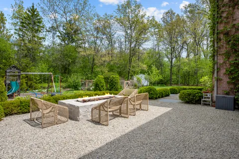 $2,749,000 | 1230 Conway Road, Lake Forest, IL 60045