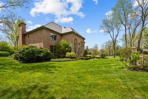 $2,749,000 | 1230 Conway Road, Lake Forest, IL 60045