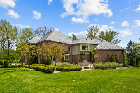 $2,749,000 | 1230 Conway Road, Lake Forest, IL 60045